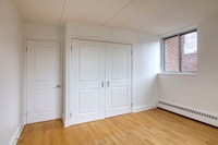 Akelius two bedroom apartment for rent. Located near Maisonneuve in the Westmount neighborhood, Mont... (image 8)