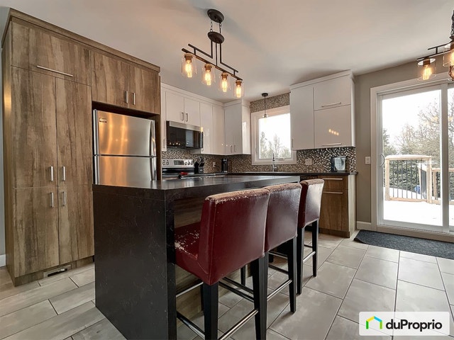 90e Avenue — photo 2