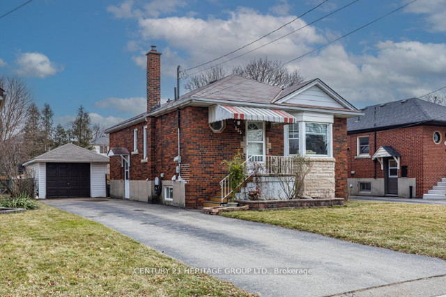 Hamilton Living 3 Bdrm 2 Bth - East 34th And Brucedale in Houses for Sale in Hamilton