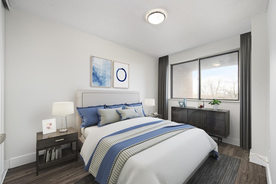 2 Bedroom Apartment for Rent - 7170 Darcel Ave 4