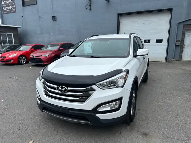 2016 Hyundai Santa Fe Sport 2.4 L Premium 4x4 Fully Equipped, Impeccable Condition