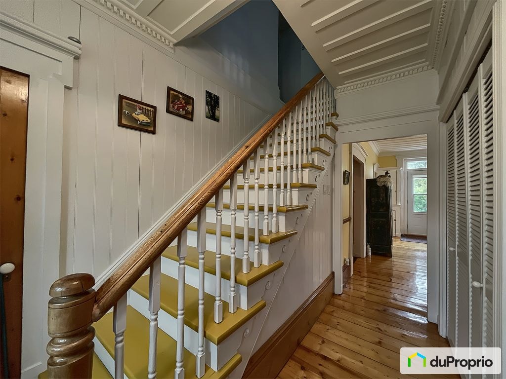$695,000 - 1 1/2 Storey for sale in Chicoutimi (Laterrière) — photo 3