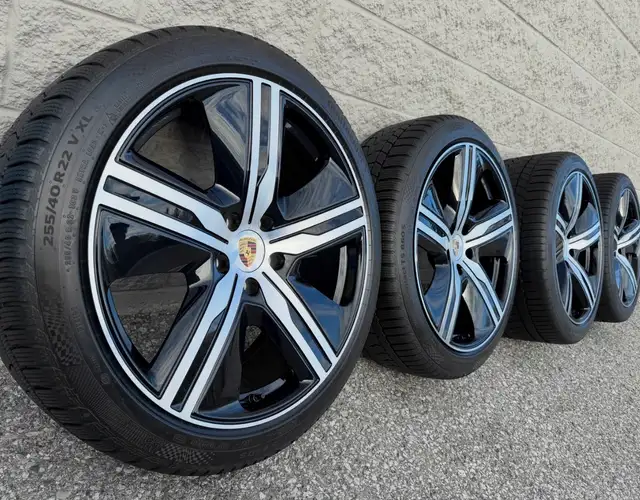 (98%) 4x Porsche Macan EV Electric 22" OEM Winter Wheels Package in Tires & Rims in City of Toronto - Image 2