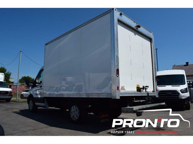 2023 Ford Transit ** Cube 12 pieds ** GARANTIE FORD ** CLEAN CAR dans Autos et camions  à Laval/Rive Nord - Image 3