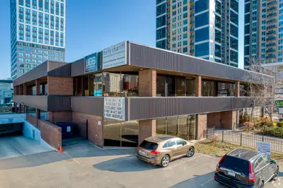 Beltline 2nd Floor Office for Lease - unit #208 1212 - 1st Street SE Second Floor Office * 1 Boardro...