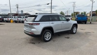 This Dealership Demo 2024 Jeep Grand Cherokee Laredo 4x4 has the 3.6L Pentastar Vvt V6 W/Ess engine... (image 4)
