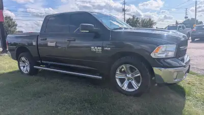 VERY LOW KM, NO ACCIDENTS, HEATED STEERING, WELL TAKEN CARE OFF, SHARP LOOKING TRUCK. PRICE INCLUDES...