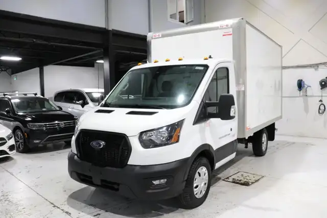 2023 Ford T-250 12-Foot Aluminum Transit Box