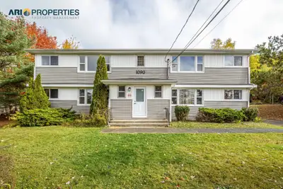 ARI Properties is proud to welcome you to Waverley Road in Dartmouth! This bright, modern, and well...