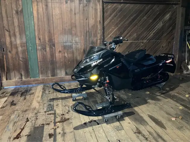 2023 SKI-DOO RENEGADE X-RS 850 E-TEC 137 - $120 BI-WEEKLY! in Snowmobiles in Edmonton - Image 6