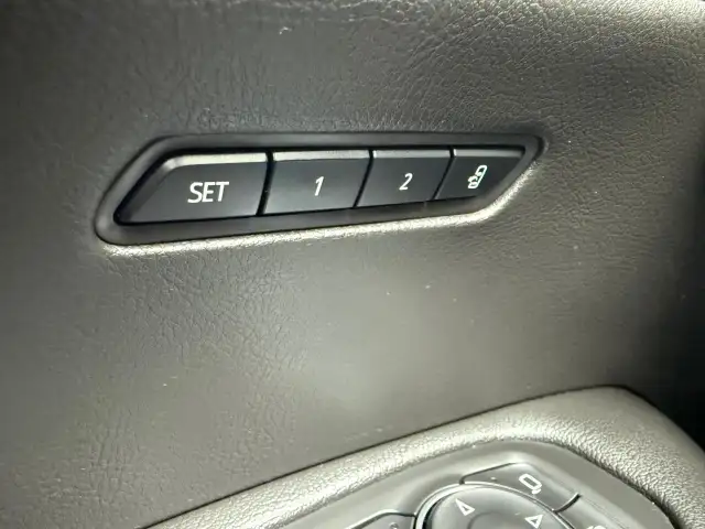 2023 Cadillac XT6 AWD Sport LOW KM!! PANO ROOF, BOSE AUDIO, LOAD in Cars & Trucks in Ottawa - Image 32