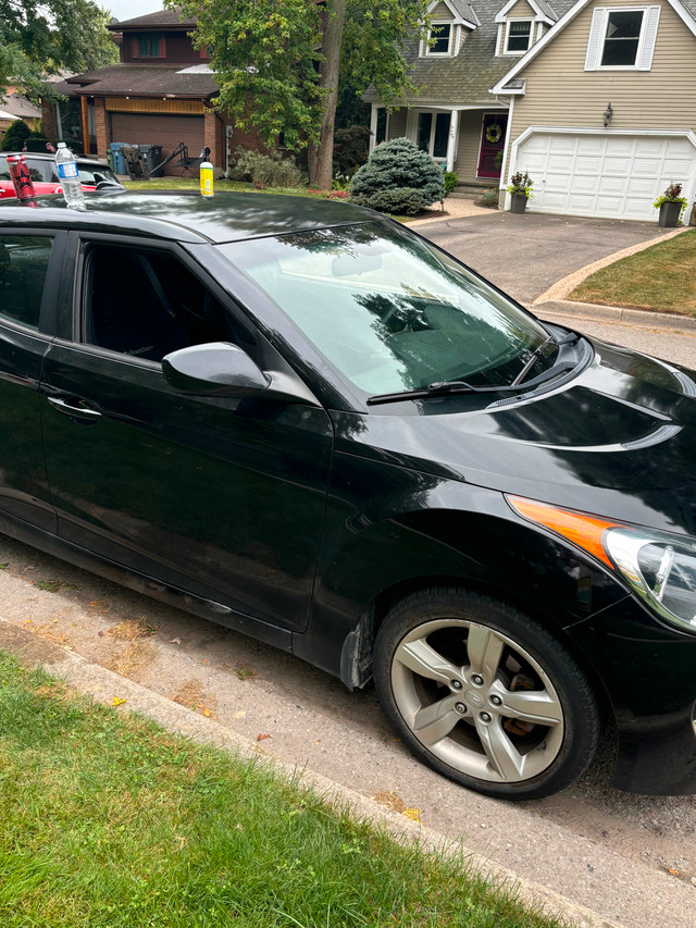 Hyundai Veloster 3 Door Manual in Cars & Trucks in Guelph - Image 4