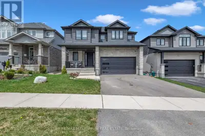 Welcome to this beautifully designed detached home by Thomasfield Homes Ltd., where modern sophistic...