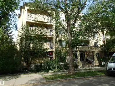 MUST SEE! Move-in ready 2 bed, 2 bath condo in sought-after Oliver Pointe on a beautiful tree-lined...