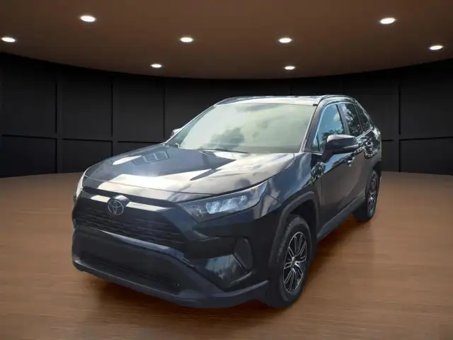 2021 Toyota RAV4 LE CLEAN CARFAX, AWD, CALL NOW!!!