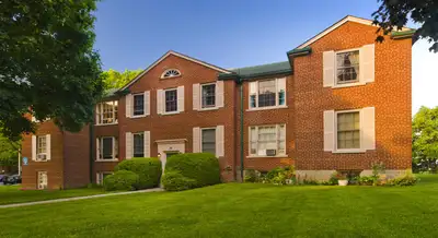 ONE-MONTH FREE RENT | Spacious apartments for Rent at Crestview Apartments Located at 38 30–75 Leacr...