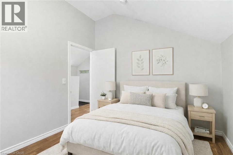 2 WINDSOR Street Unit# 2 Hamilton, Ontario 3