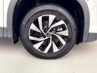 All Wheel Drive,Turbocharged,Brake Assist,4-Wheel Disc Brakes,ABS,Power Steering,Integrated Turn Sig... (image 1)