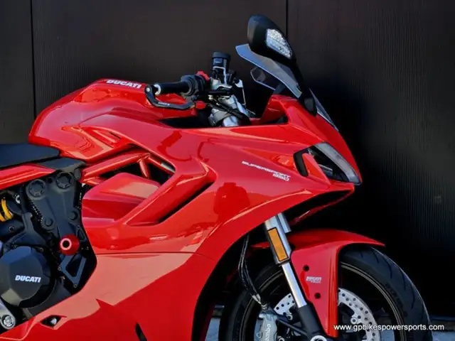2023 Ducati Supersport 950 Ducati Red in Sport Bikes in Oshawa / Durham Region - Image 14