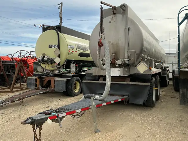 2006 TREMCAR 32,000L Quad/A Tanker in Heavy Equipment in St. Albert - Image 4