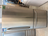 2194-Réfrigérateur GE Stainless nouveau compresseur bottom freez