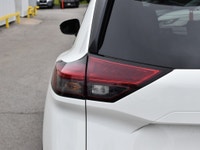 Apple CarPlay, Android Auto, Heated Seats, Heated Steering Wheel, Aluminum Wheels! This 2022 Rogue s... (image 6)