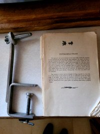 Fly Tying Vise and book