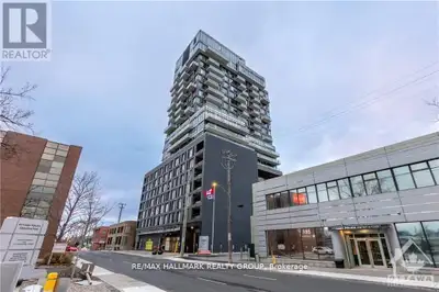 SoBa! A luxury condo located at Catherine; This fantastic Loft is the perfect space for downtown liv...