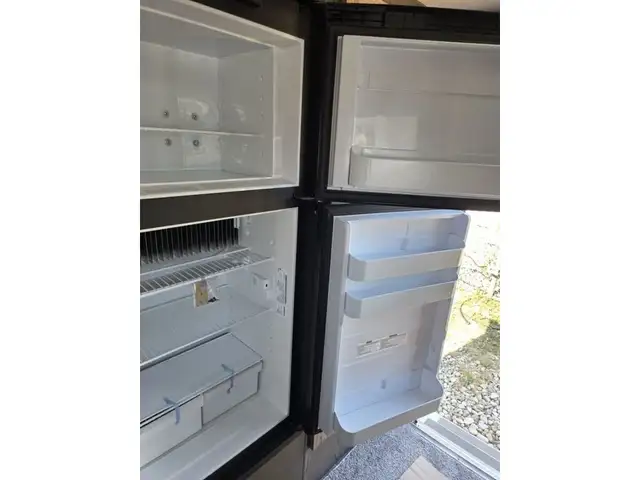 2026 Northern Lite Limited Edition 9-6LEWB Face-to-Face Dinette in Travel Trailers & Campers in Penticton - Image 14