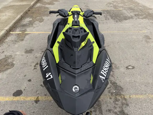 2023 SEADOO SPARK TRIXX 3UP (FINANCING AVAILABLE) in Personal Watercraft in Strathcona County - Image 10