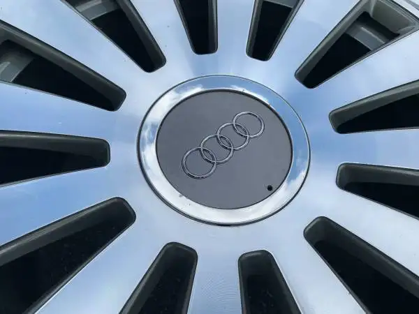 Stunning - Genuine Factory OEM Audi A8 19" rims in exc used cond in Tires & Rims in Delta/Surrey/Langley - Image 5