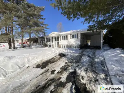 Charmante maison située dans un quartier paisible et familial, à proximité de tous les attraits et s...