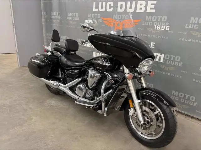 2015 Yamaha V-Star 1300 Deluxe in Street, Cruisers & Choppers in Drummondville - Image 3