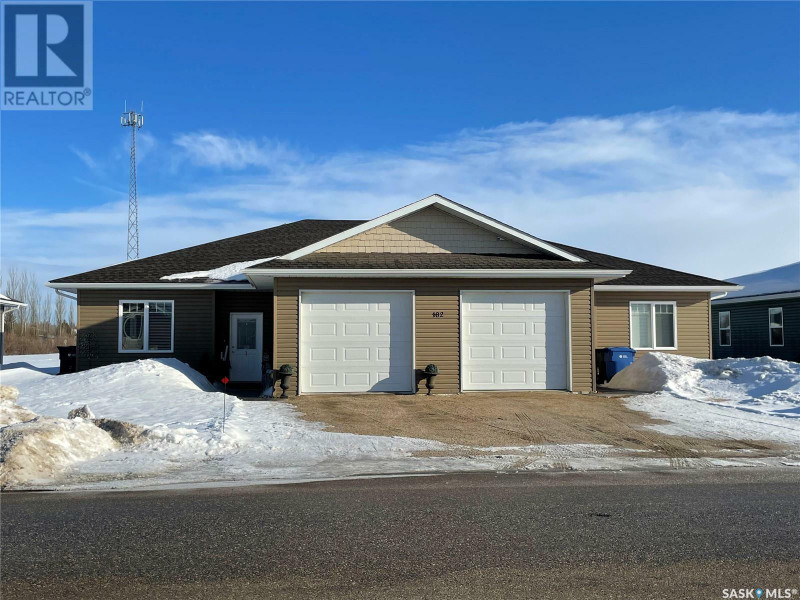 102A Carlyle AVENUE Carlyle, Saskatchewan Houses for Sale Regina