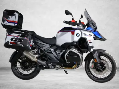 2025 BMW R1300 GS Adventure Come and meet our experts at Gabriel BMW Moto / Moto International, your...