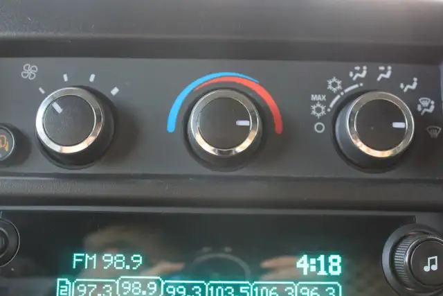 2023 GMC Savana Cargo Base in Cars & Trucks in Comox / Courtenay / Cumberland - Image 26