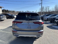 2024 MITSUBISHI OUTLANDER (image 6)