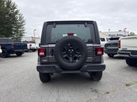 MOPAR CARGO TUB LINER,TRANSMISSION: 8-SPEED TORQUEFLITE AUTO -inc: 4-Wheel Anti-Lock Disc Brakes Sel... (image 5)
