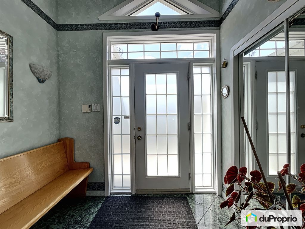 $945,000 - Bungalow for sale in Rosemere — photo 2