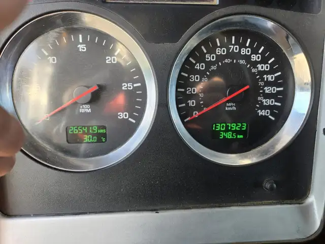 2014 KENWORTH T800 in Heavy Trucks in Saskatoon - Image 33