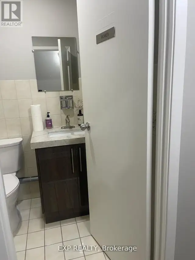 17 - 4370 STEELES AVENUE Vaughan (Steeles West Industrial), Onta in Commercial & Office Space for Rent in Markham / York Region - Image 12