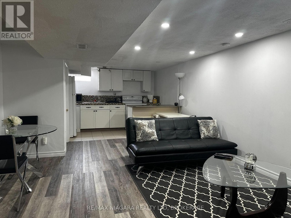 LOWER - 43A BEACHAVEN DRIVE St. Catharines (Port Weller), Ontari 4