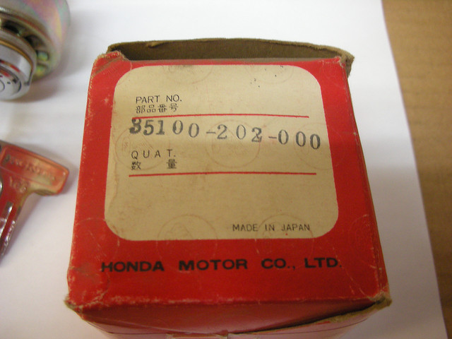 NOS OEM Honda ignition switch 35100-202-000 in Other in Stratford - Image 2