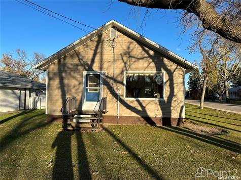 819 Pheasant STREET in Houses for Sale in Regina