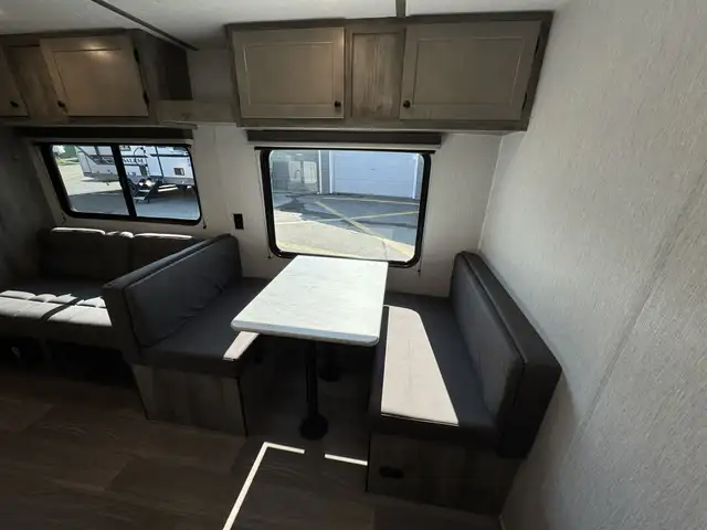 2026 ,Sun Lite,Sunset Park RV 25DB LTD in Travel Trailers & Campers in Kamloops - Image 7