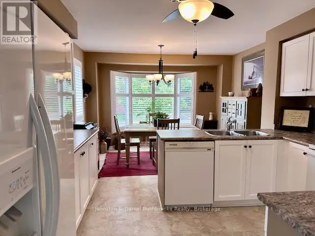 18 SHORELINE DRIVE Bracebridge (Macaulay), Ontario62863317126530123