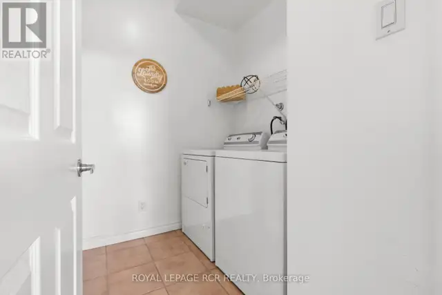 12 - 16 FOURTH STREET Orangeville, Ontario in Condos for Sale in Oakville / Halton Region - Image 18