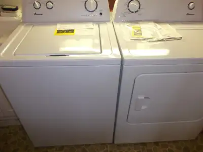 NEW -NEW -AMANA 6.5 CU.FT. FRONT LOAD ELECTRIC DRYER WITH AUTOMATIC DRYNESS CONTROL IN WHITE AND AMA...