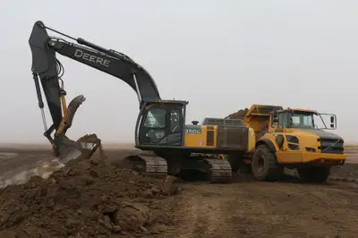 2011 John Deere 350G, View more