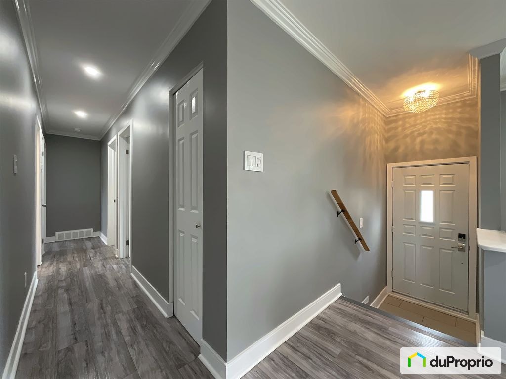 $738,500 - Bungalow for sale in Pierrefonds / Roxboro — photo 2